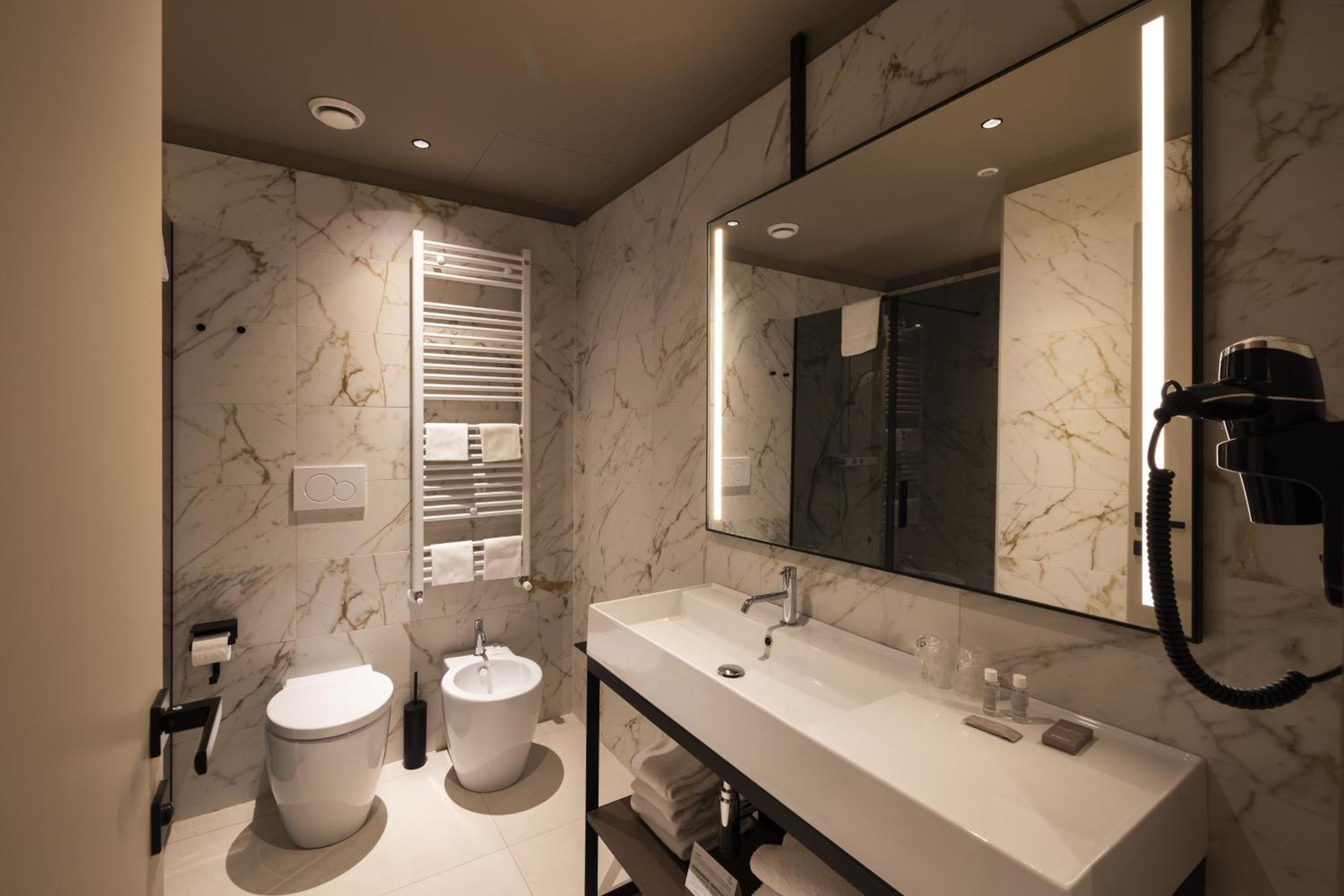 Joy 124 Hotel Milano Exterior photo